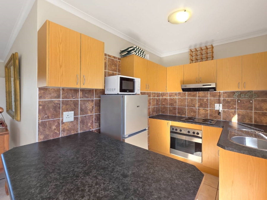 5 Bedroom Property for Sale in Bloubergstrand Western Cape